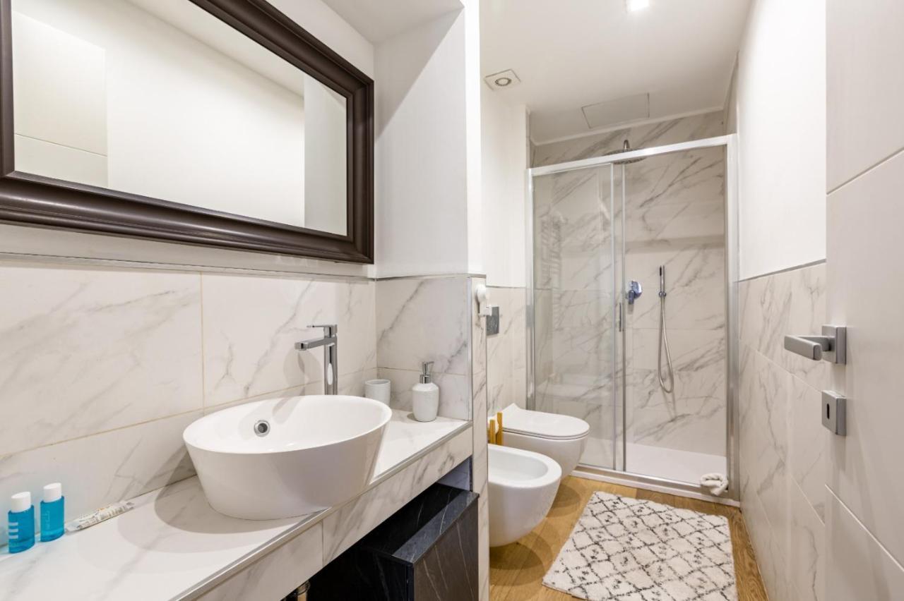 Appartamento Modern Apt 300Mt From Milano Central Station! Esterno foto